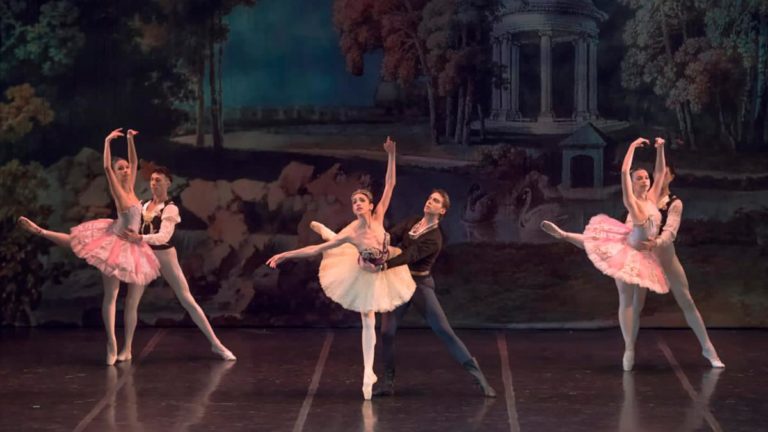 En el Auditorium del Montoya se presentará el ballet creado por el bailarín del Teatro Colón, Federico Fernández imagen-34