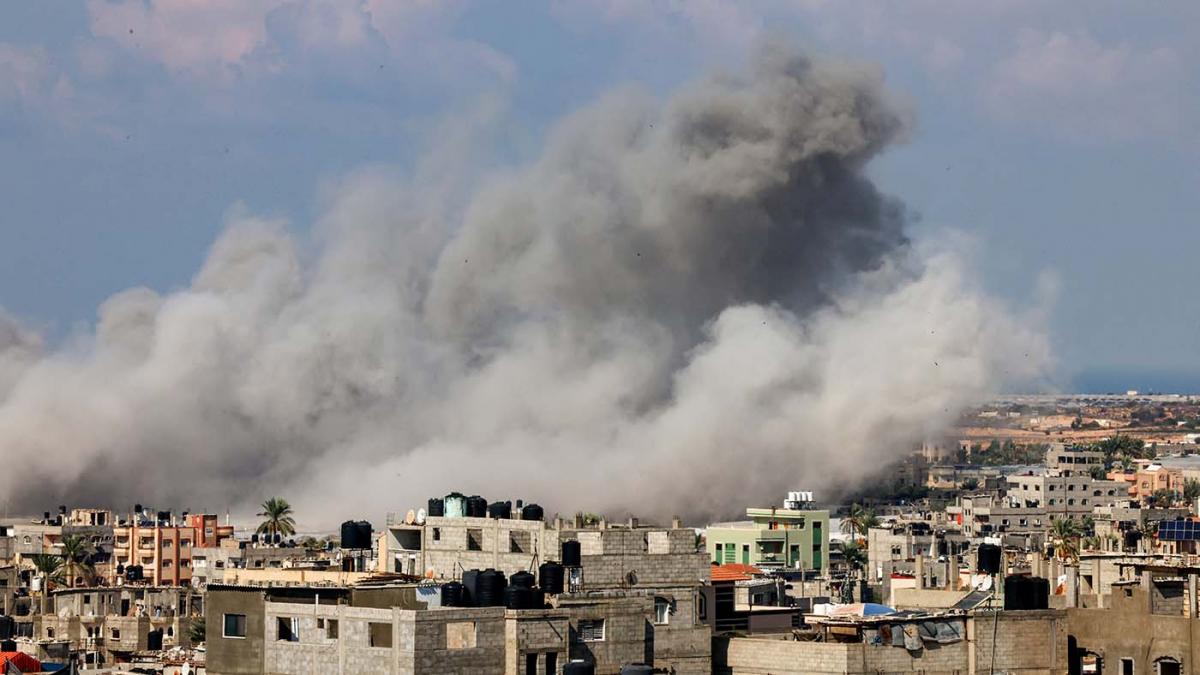 Bombardean un hospital en la Franja de Gaza: hay más de 200 muertos imagen-1
