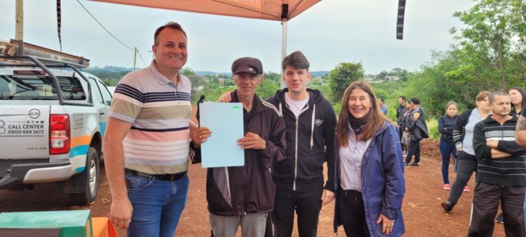 "Acceder": más de 80 familias beneficiadas con una obra eléctrica en Campo Viera imagen-39