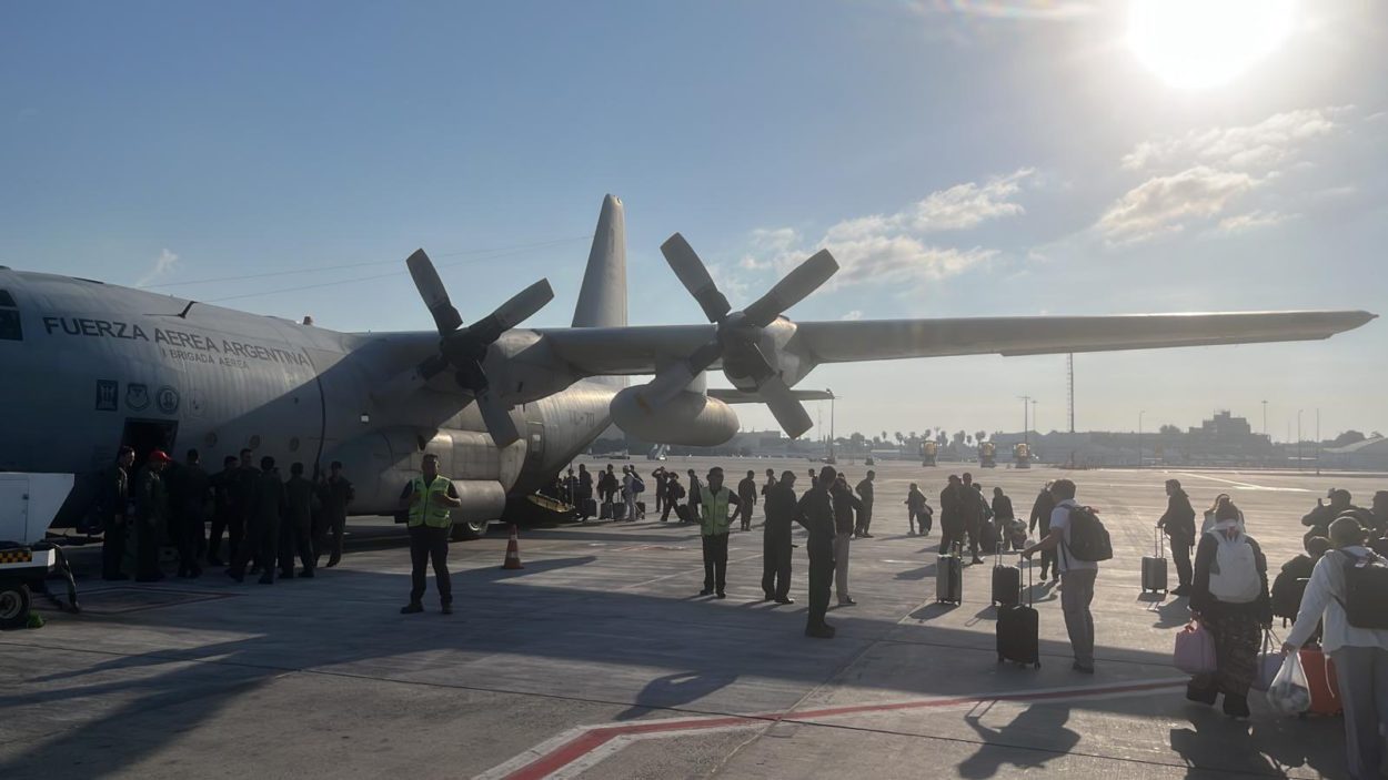 Llegó a Roma el primer contingente de argentinos evacuados de Israel imagen-1