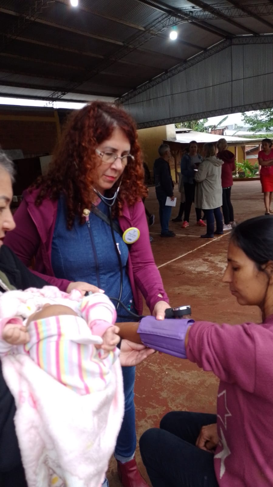 Intensifican la atención sanitaria a evacuados de El Soberbio por la crecida del río Uruguay imagen-2