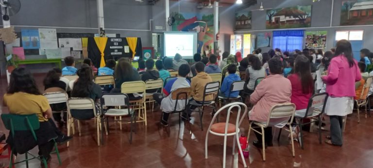 El programa Juego Responsable brindó una charla de prevención a más de 120 alumnos de Santo Pipó  imagen-25