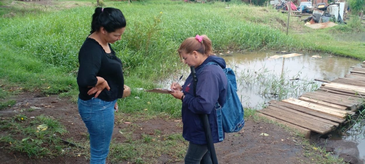 Asisten a vecinos afectados por tormentas en Zona Capital y Mártires imagen-8