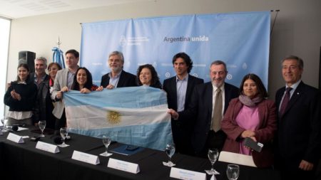 Aprobaron la primera vacuna argentina contra la Covid-19: "Un hito de la ciencia nacional" imagen-5