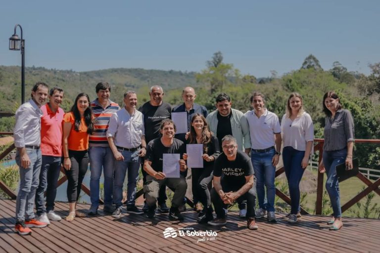 En El Soberbio firmaron Convenio para la construcción de un Centro de Formación Profesional imagen-18