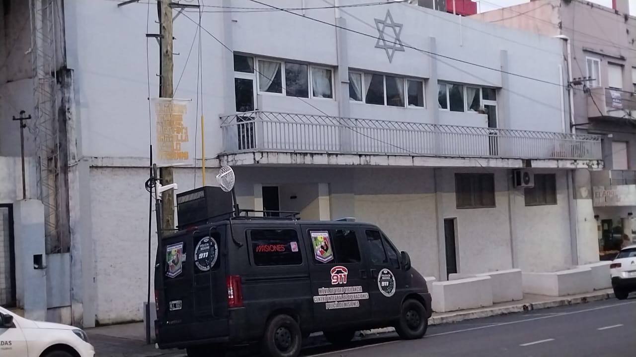 Alerta en el país: sedes israelíes en Posadas, con custodia policial imagen-1