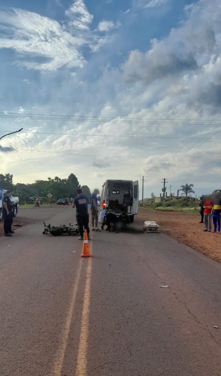 Falleció el motociclista embestido por un camionero brasilero en Los Helechos  imagen-1