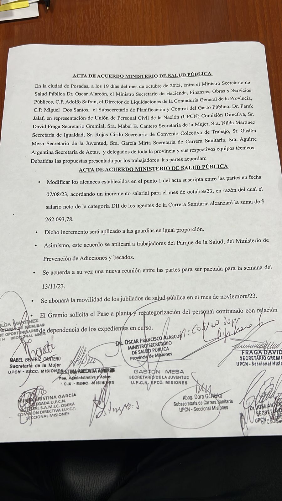 UPCN, CTA y ATE llegan a un acuerdo salarial para agentes de Salud con el Gobierno de Misiones imagen-8