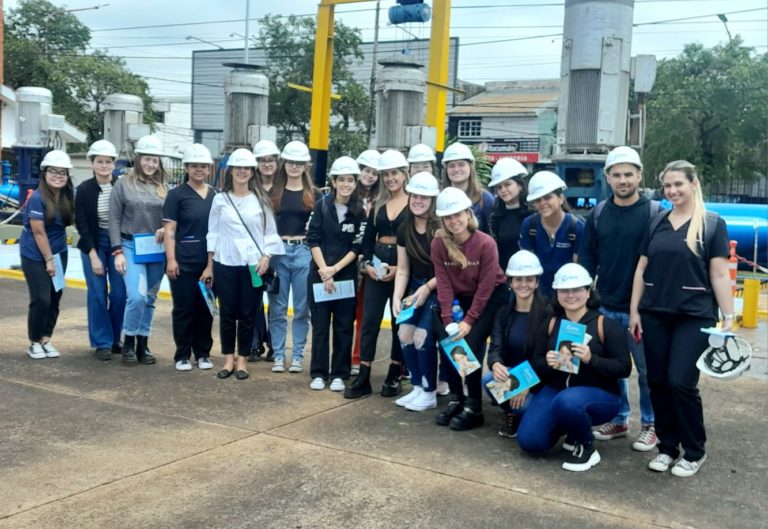 Alumnos universitarios se capacitaron en Samsa sobre Potabilización y Tecnología Aplicada en el Agua imagen-12