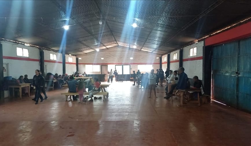 Regresaron a sus hogares las familias evacuadas de un barrio de Oberá imagen-2