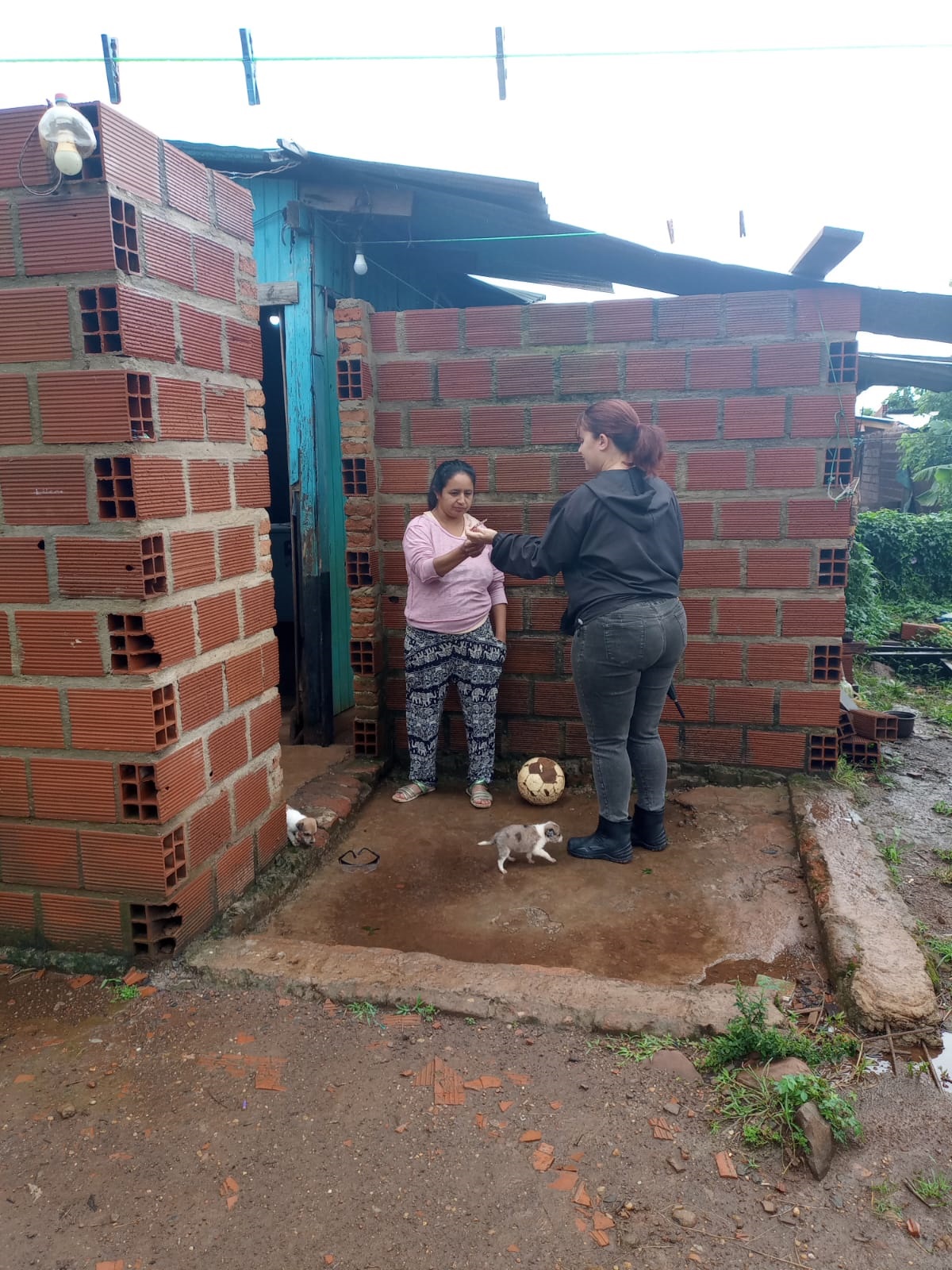Salud Pública asistió a vecinos afectados por el temporal en las zonas Centro Paraná, Sur y Centro Uruguay imagen-8