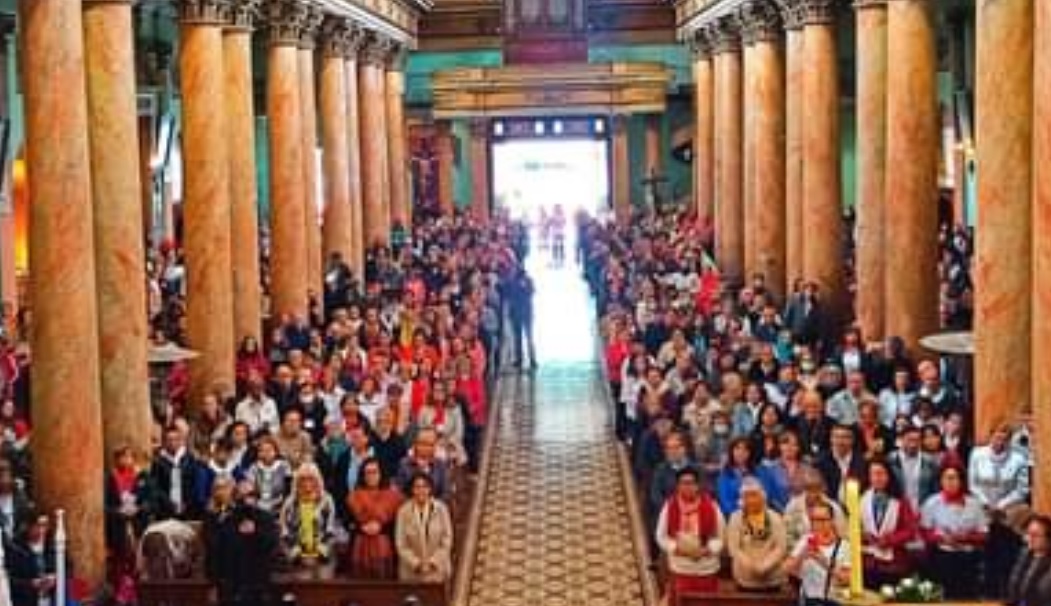 Misioneros que participaron de un evento religioso en Chile emprendieron el regreso imagen-2