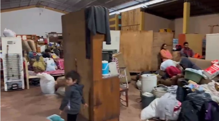 Intensifican la atención sanitaria a evacuados de El Soberbio por la crecida del río Uruguay imagen-1