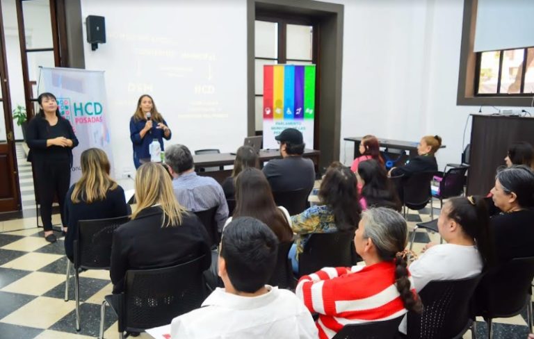 En el marco del Parlamento Municipal de las Personas con Discapacidad realizaron charlas de capacitación técnica imagen-28