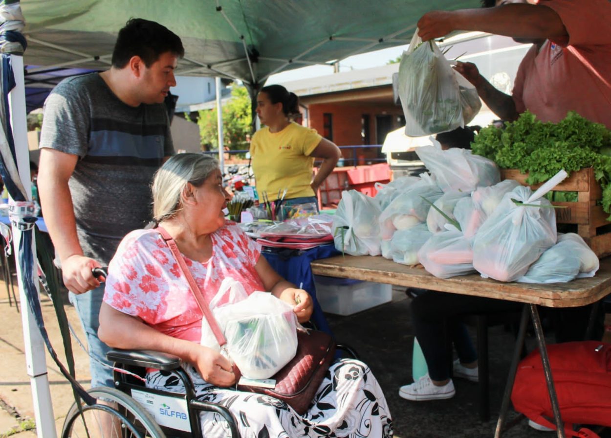 El P.A.S. Posadas acercó el Mercadito Solidario al barrio San Isidro imagen-4