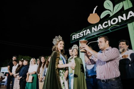 "Logramos el porcentaje más alto en la historia del precio de la Yerba Mate en Misiones", dijo Herrera Ahuad en la apertura de la fiesta imagen-8