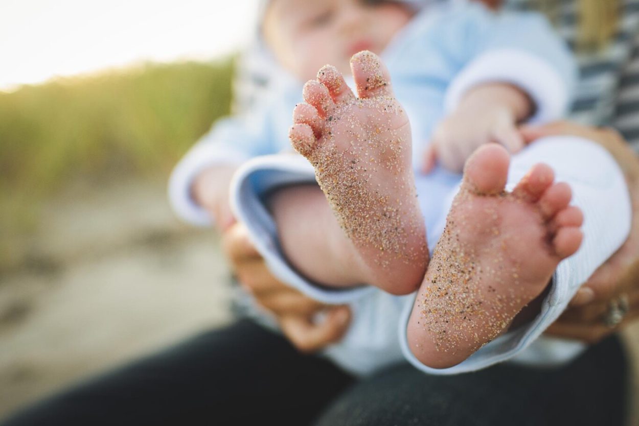 Para un desarrollo maduración del sistema nervioso en bebés, recomiendan la estimulación de los pies imagen-1
