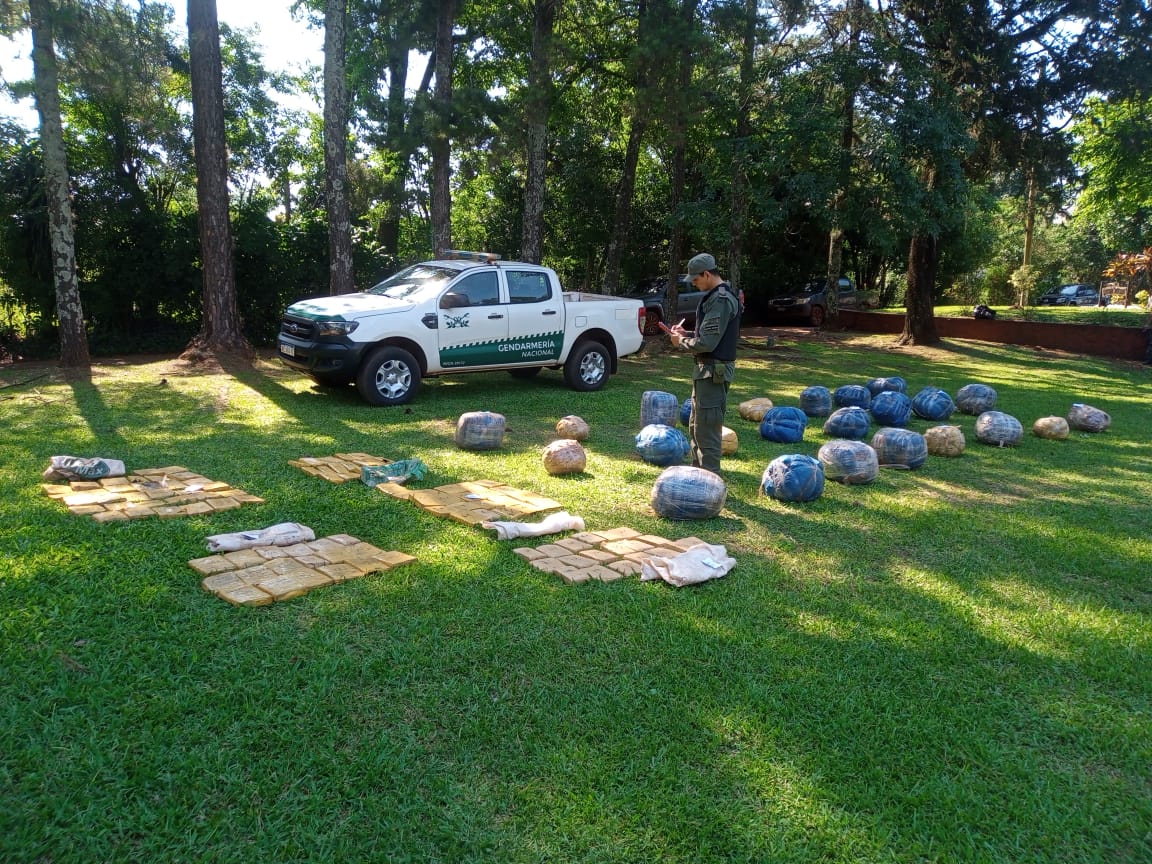 Gendarmes secuestraron más de 470 kilos de marihuana en Misiones imagen-4