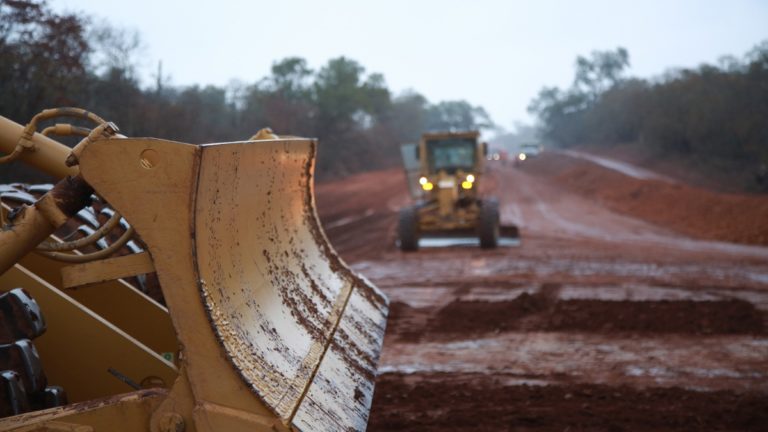 Economistas coinciden en que las obras públicas "son centrales para la dinámica económica del país" imagen-22