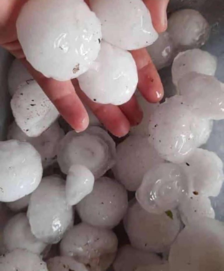 Temporal: granizada y desbordes de arroyo por intensas lluvias complicaron a Encarnación imagen-31