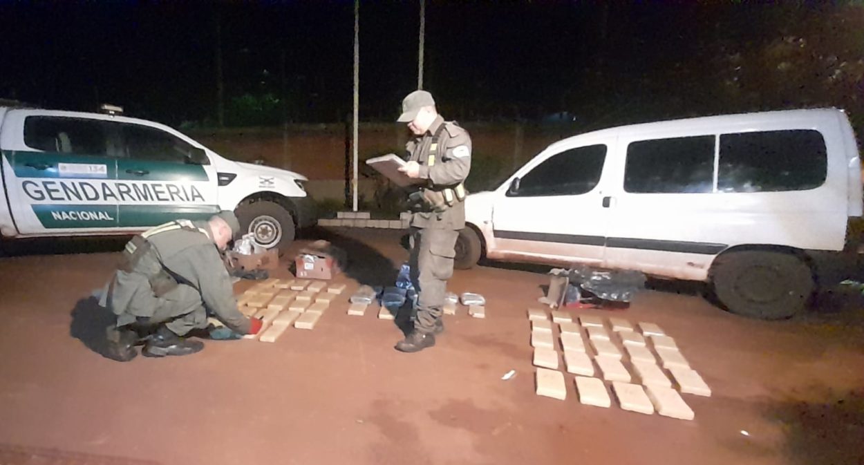 Gendarmes secuestraron más de 470 kilos de marihuana en Misiones imagen-8