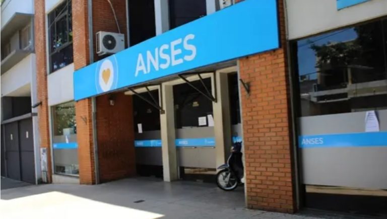 Las oficinas de Anses abrirán los sábados 4 y 11 para tramitar créditos de trabajadores y jubilados imagen-31