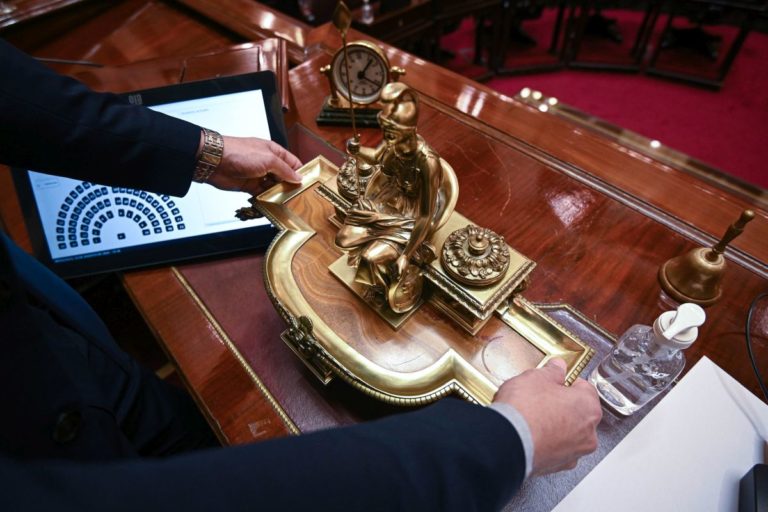 La próxima semana se aprobarán los diplomas de los nuevos senadores, que jurarán el 5 de diciembre imagen-6