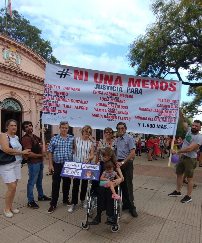 Tras cuatro años y fuerte reclamo de Justicia, comienza el juicio por el femicidio de Antonella Bernhardt imagen-30