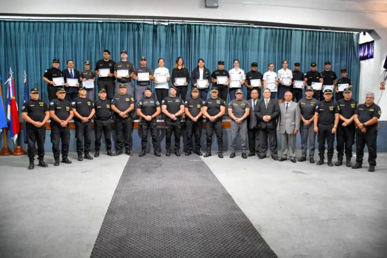 Policías destacados en los cursos de ascensos fueron reconocidos por la Jefatura imagen-28