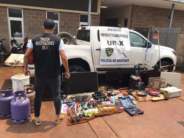 La Policía detuvo a la dueña de un narcokiosco que funcionaba en el barrio A-4 de Posadas imagen-47