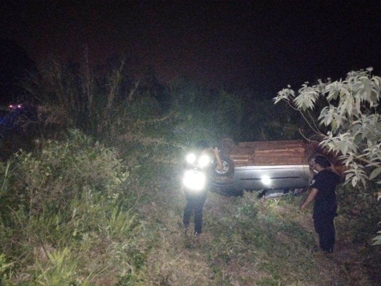 Dos personas resultaron heridas en despiste vehicular en Los Helechos imagen-27