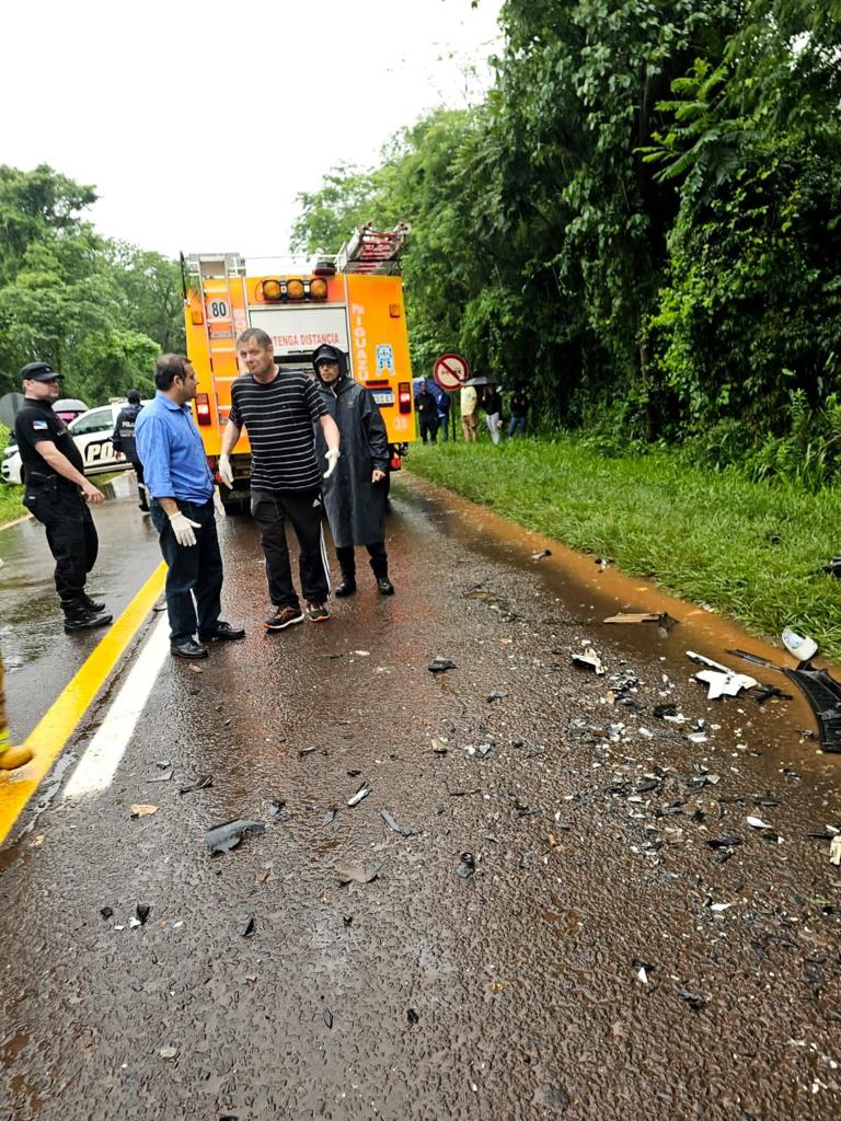 El Gobernador colaboró en la asistencia a víctimas de grave accidente en Puerto Iguazú imagen-8