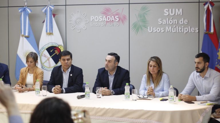 Posadas realizará un encuentro para celebrar los 40 años de Democracia imagen-31