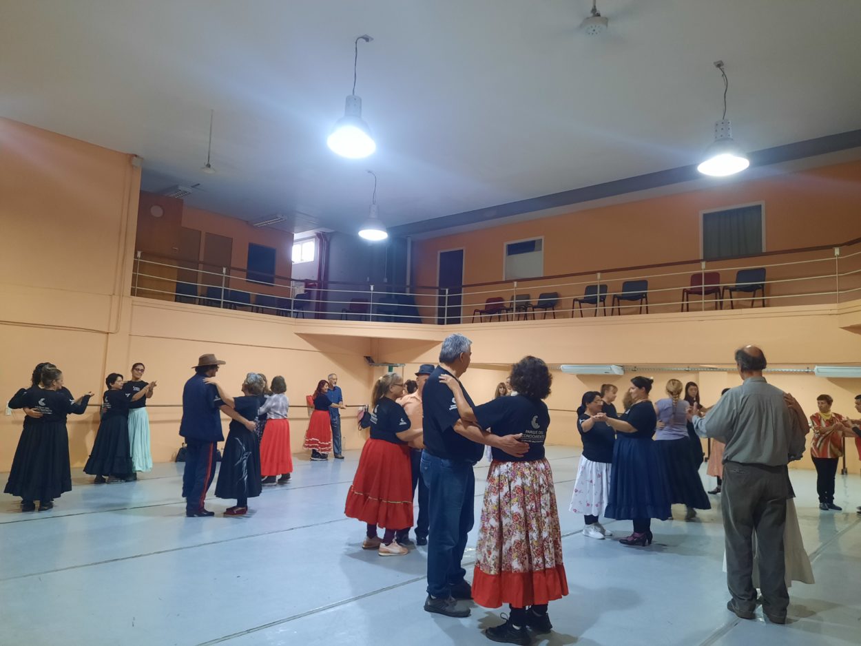 La Escuela de Ballet Folklórico del Parque cierra el año en el Teatro Lírico imagen-1