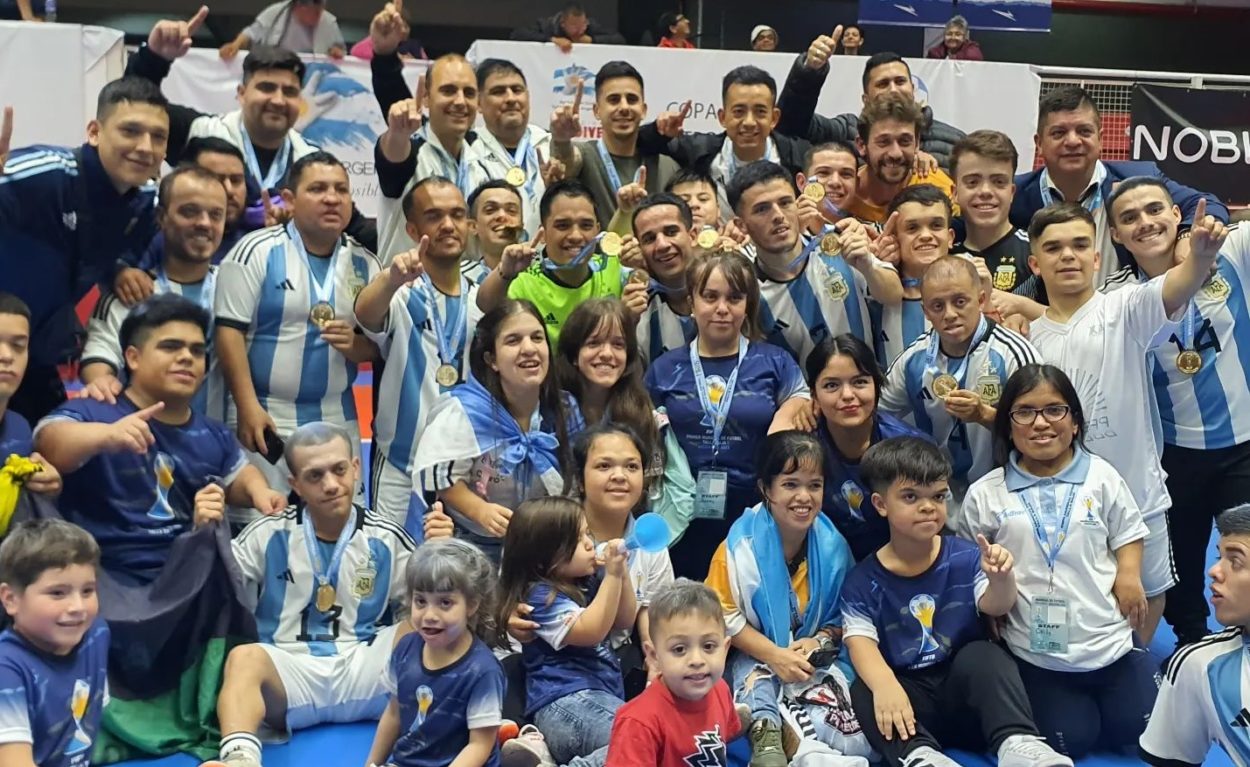 Fútbol: en medio de una polémica el misionero Martín Antúnez se consagró campeón con Argentina imagen-1