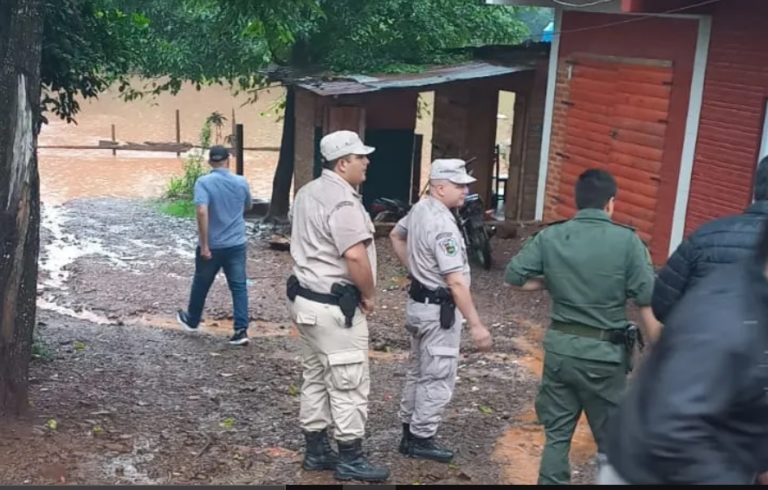 El Soberbio: exhortan a evacuar a los vecinos ante la crecida del Uruguay que superará a la de octubre último imagen-48