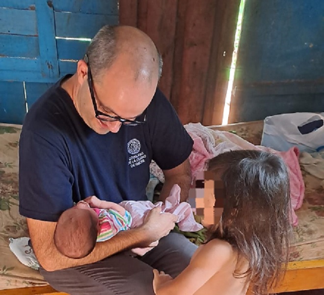 Oberá: Nueva asistencia humanitaria y alimentaria recibió la mamá de mellizos imagen-2