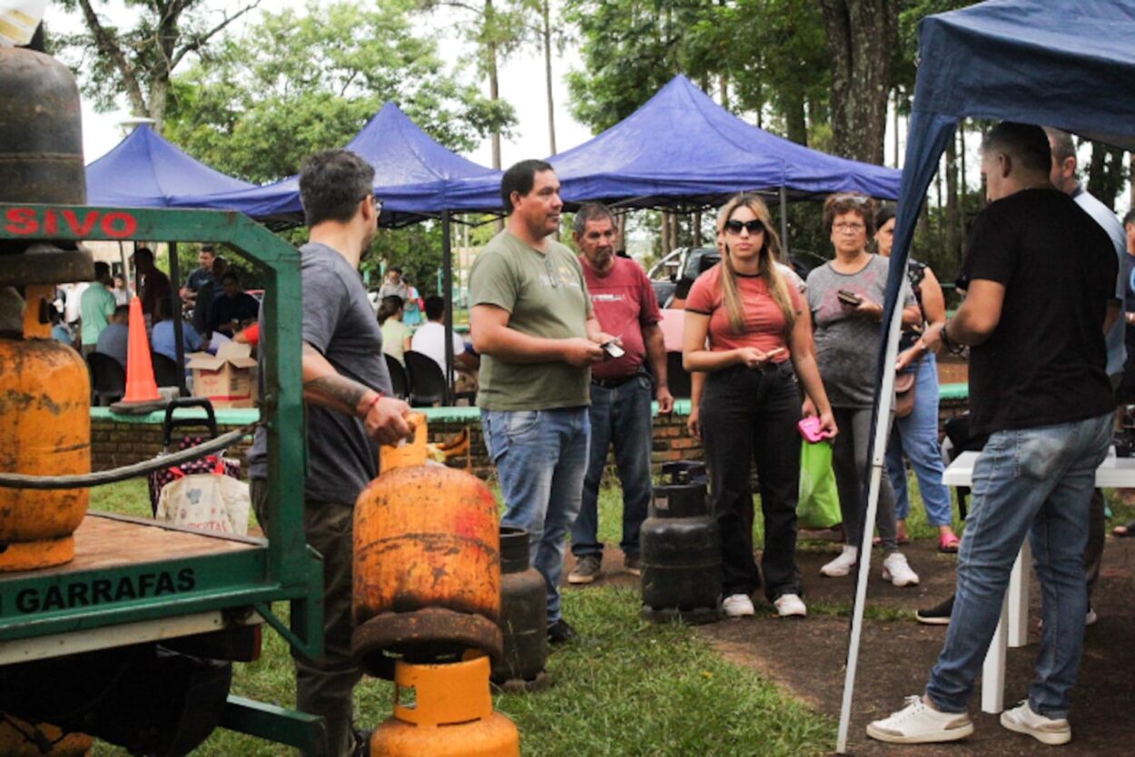 El Mercadito Solidario registró una gran convocatoria en el barrio Terrazas 2 de Posadas imagen-1