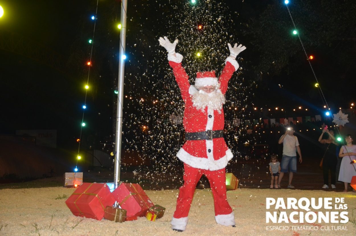 En el Parque de las Naciones se vive la Navidad del mundo imagen-6