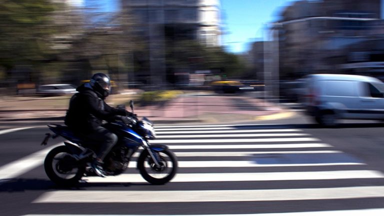 Los motociclistas que usan casco tienen un 73% menos de mortalidad en accidentes imagen-9