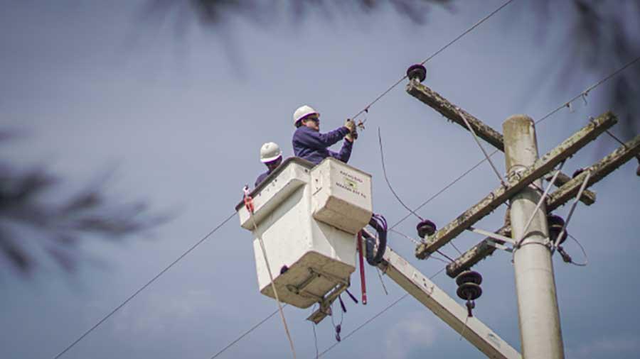 El Gobierno nacional decreta la "emergencia" del sector eléctrico y dispone la revisión tarifaria imagen-1