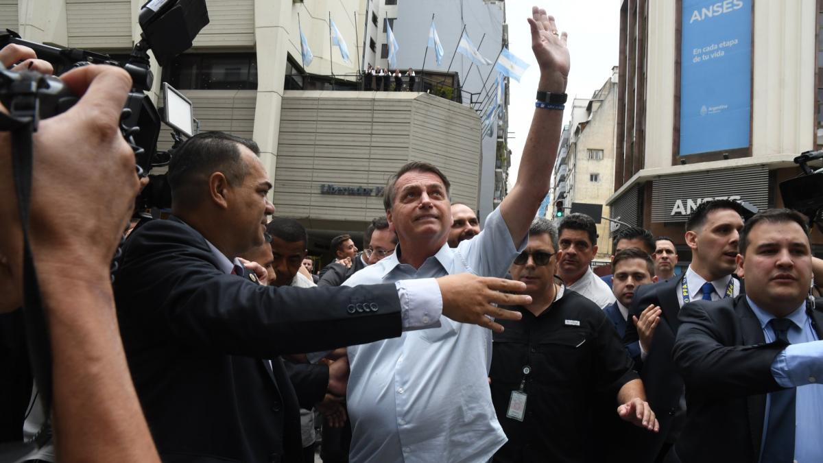 Bolsonaro se reunió con Milei: "Hablamos de economía, seguridad y fútbol" imagen-1