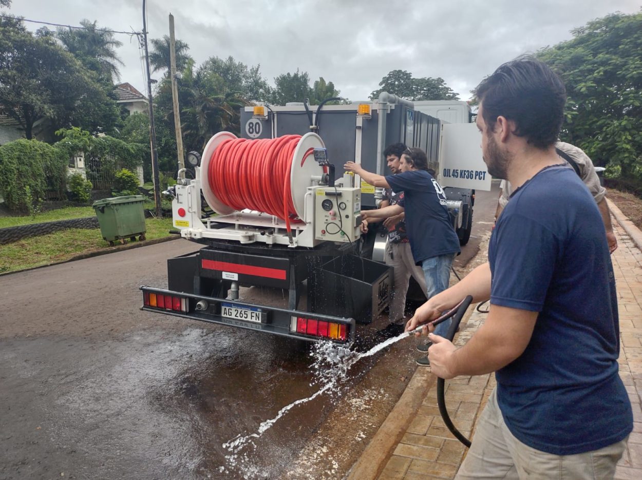El Imas incorporó camión desobstructor para tareas de saneamiento en Iguazú imagen-8