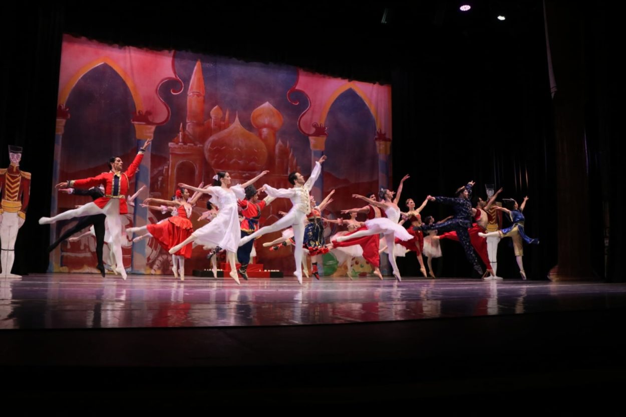 Cierre de temporada del Ballet del Parque a pura magia navideña imagen-6