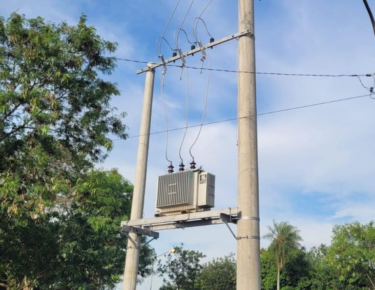 Nueva subestación transformadora en Itaembé Miní "aumentará notablemente la potencia de los hogares" imagen-23