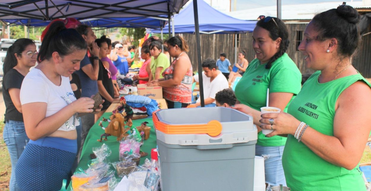 Feria de la Economía Popular de Lapachitos recibió herramientas que fortalecen el trabajo y la producción imagen-6