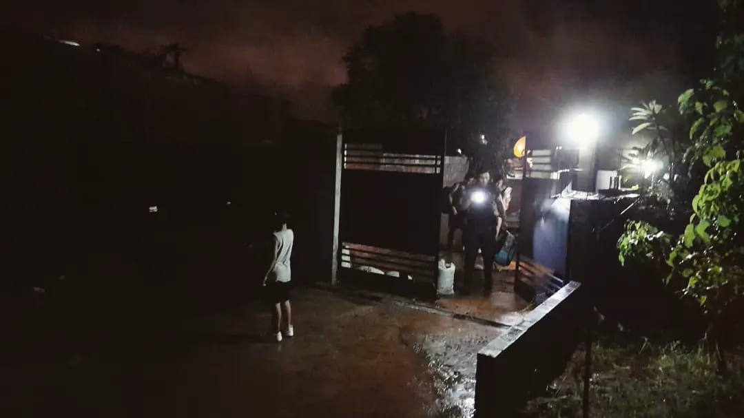 La Policía asistió a familias afectadas por anegamientos en Candelaria y Garupá imagen-6