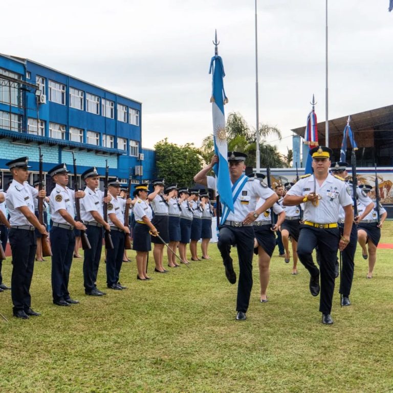 La Universidad de la Policía llevó a cabo el histórico cambio de abanderados imagen-11