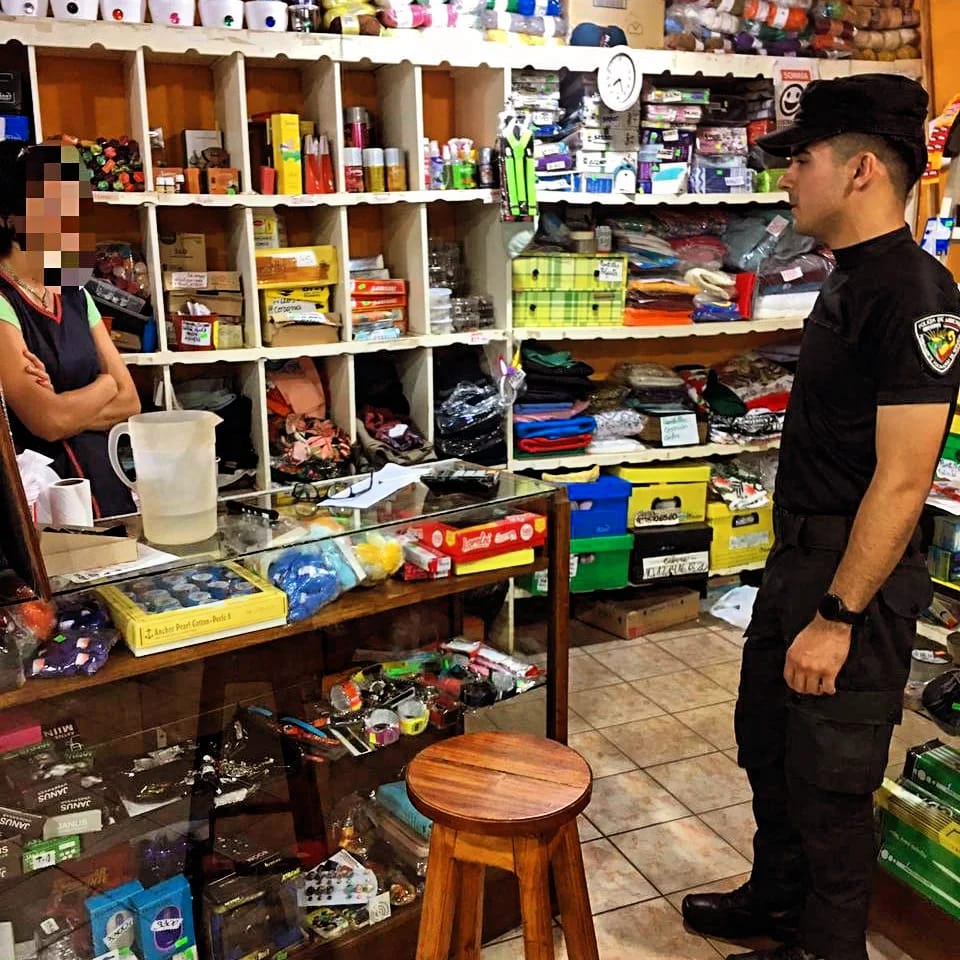La Policía de Misiones realiza controles de venta de pirotecnia, operativos de alcoholemia y de seguridad en lugares de esparcimientos imagen-1