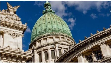 Retenciones, YPF y emergencia: los cambios que ofrece el Gobierno para aprobar ley ómnibus Retenciones, YPF y emergencia: los cambios que ofrece el Gobierno para aprobar ley ómnibus imagen-4